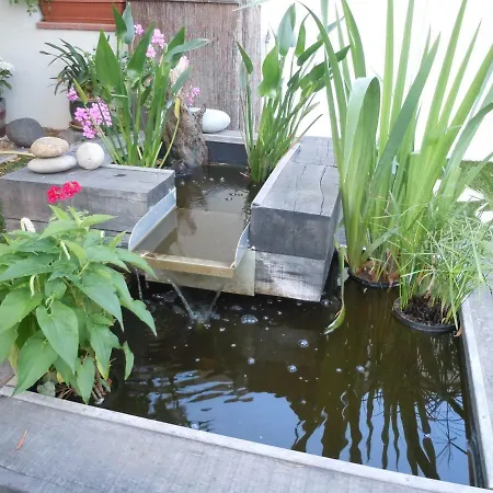 Frühstückspension La Fontaine D'hananou *